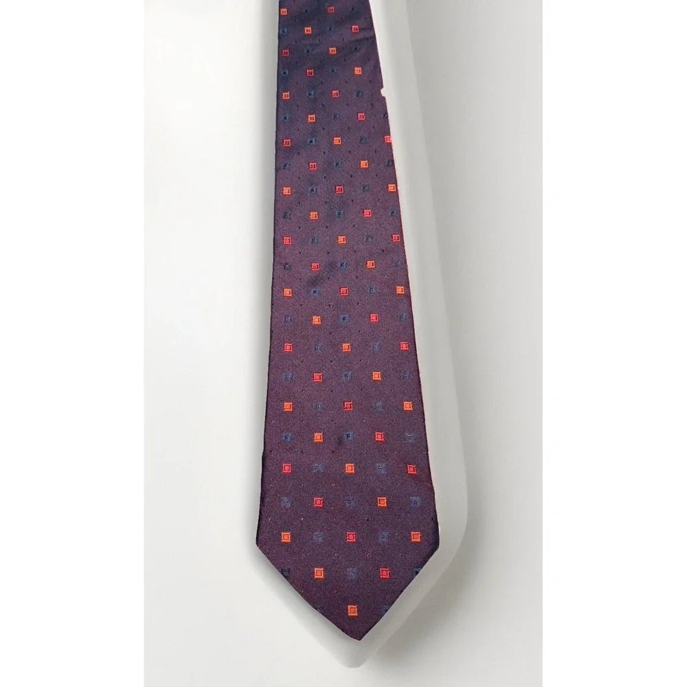 Brooks Brothers Silk Men's Tie. Dark Red 346 Necktie. 56 1/2 X 3 7/8
